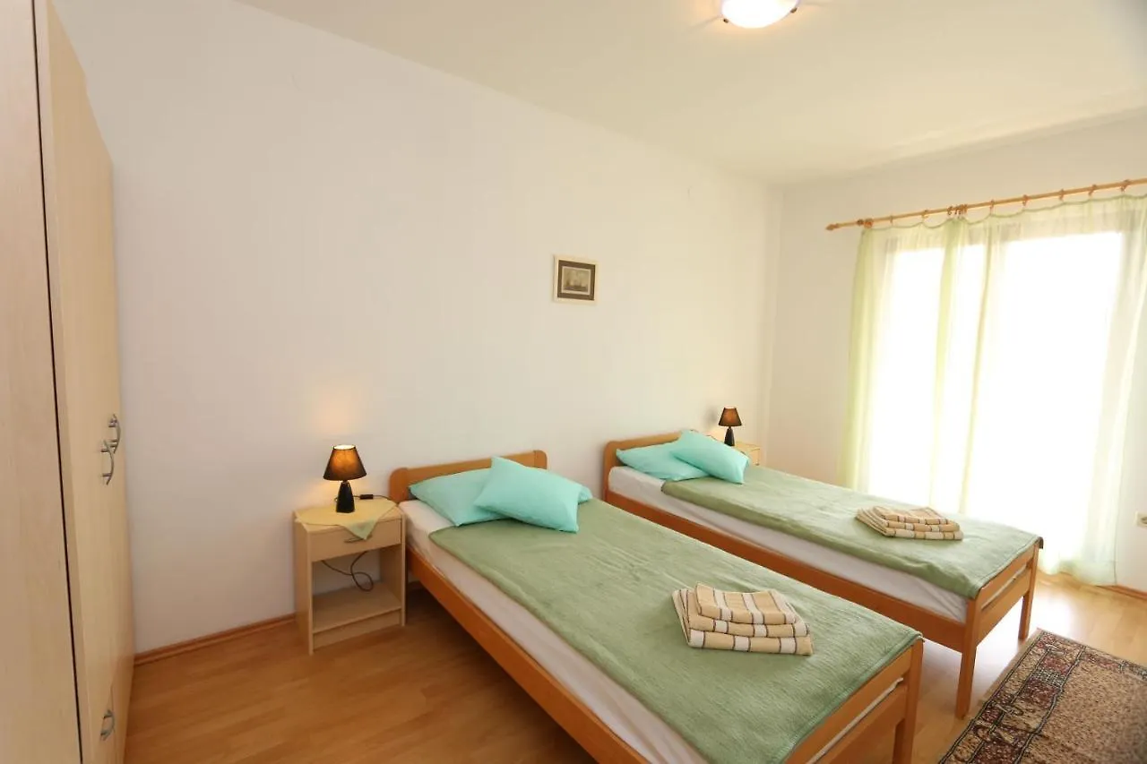 Apartment Tena Silo